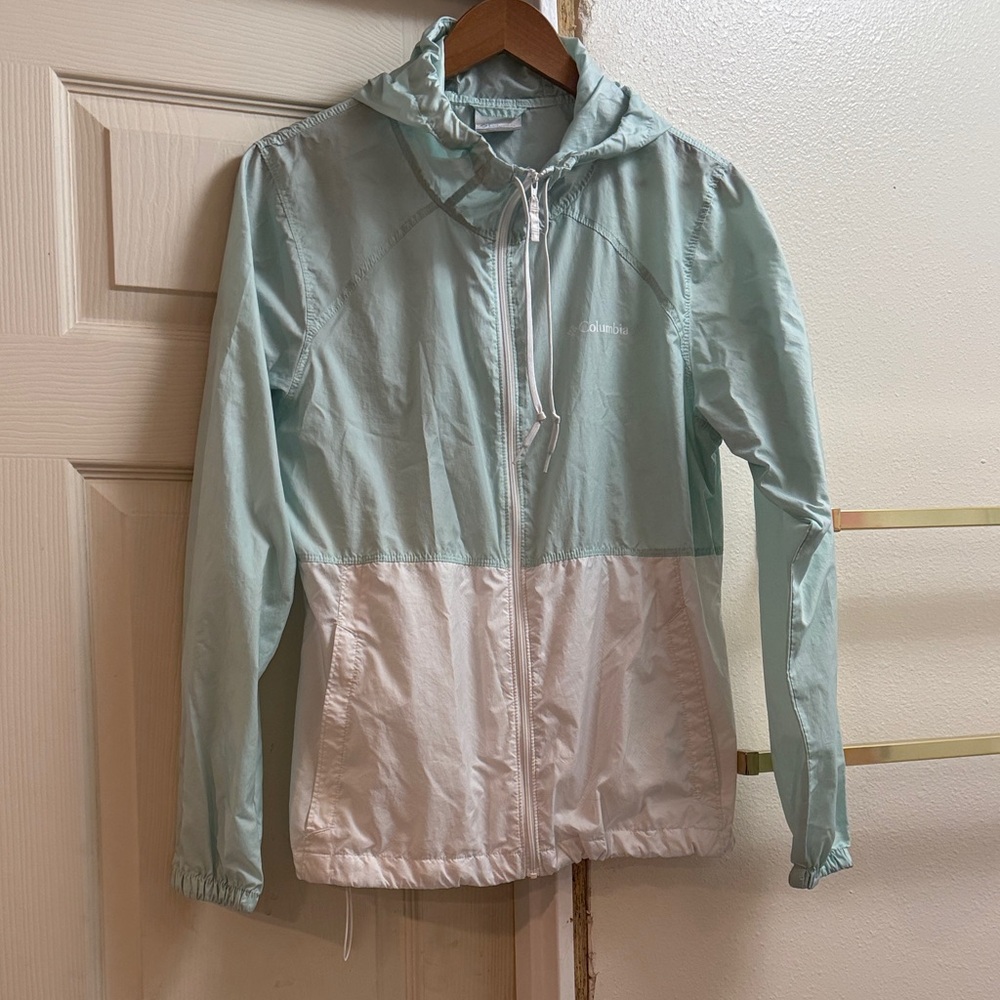 Columbia Women's Mint Green and White Lightweight Hooded Jacket